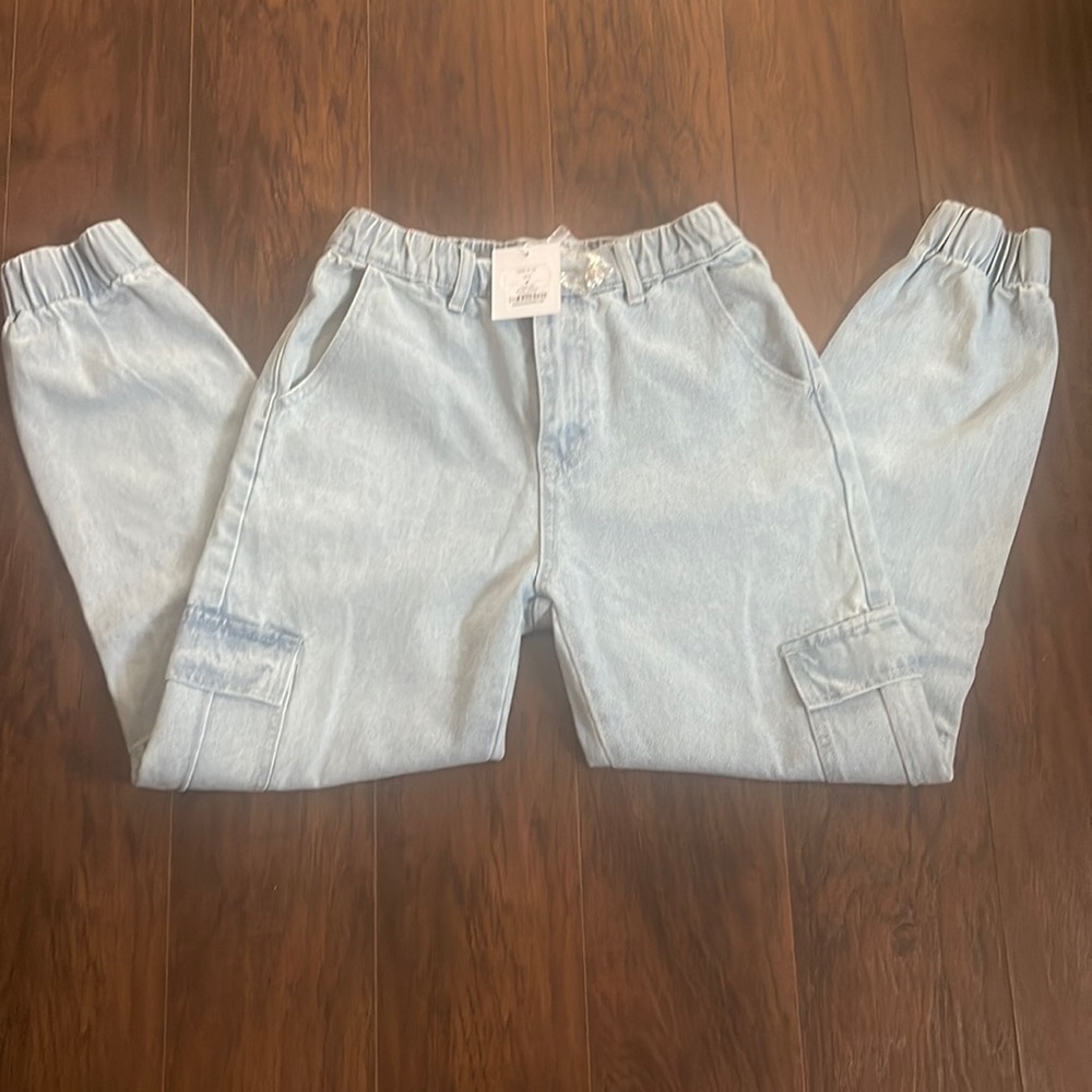 Adika Women’s Cargo Style Jeans (M)
